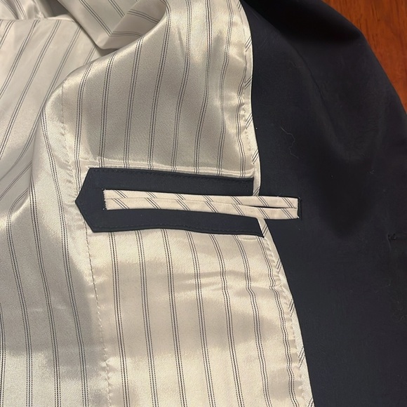 Ann Taylor navy one button blazer with pockets size 2 - Picture 5 of 8